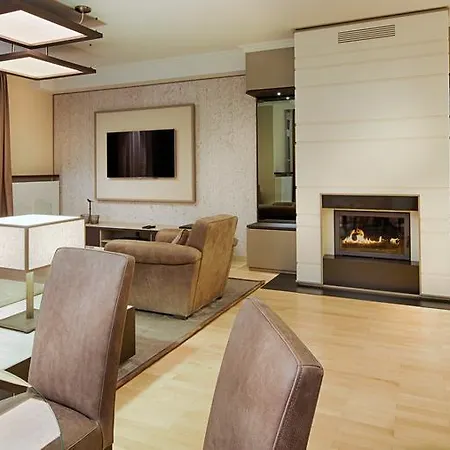 Hotel Kempinski Residences 5*