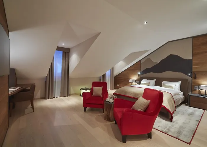 Kempinski Residences 5*