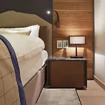 Kempinski Residences 호텔