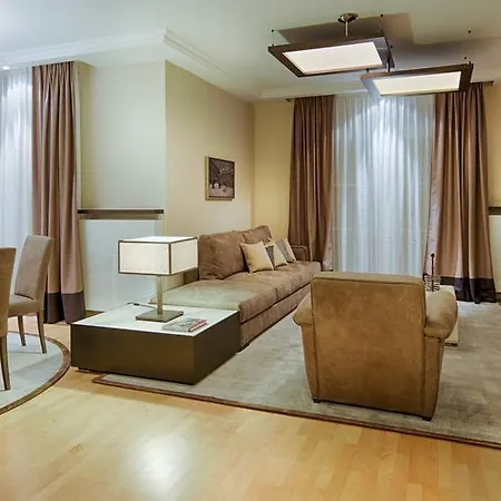 Kempinski Residences Готель