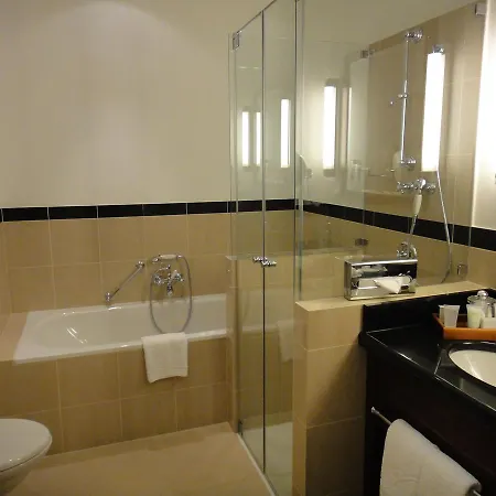 Kempinski Residences Готель