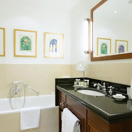 Kempinski Residences Готель Санкт-Моріц